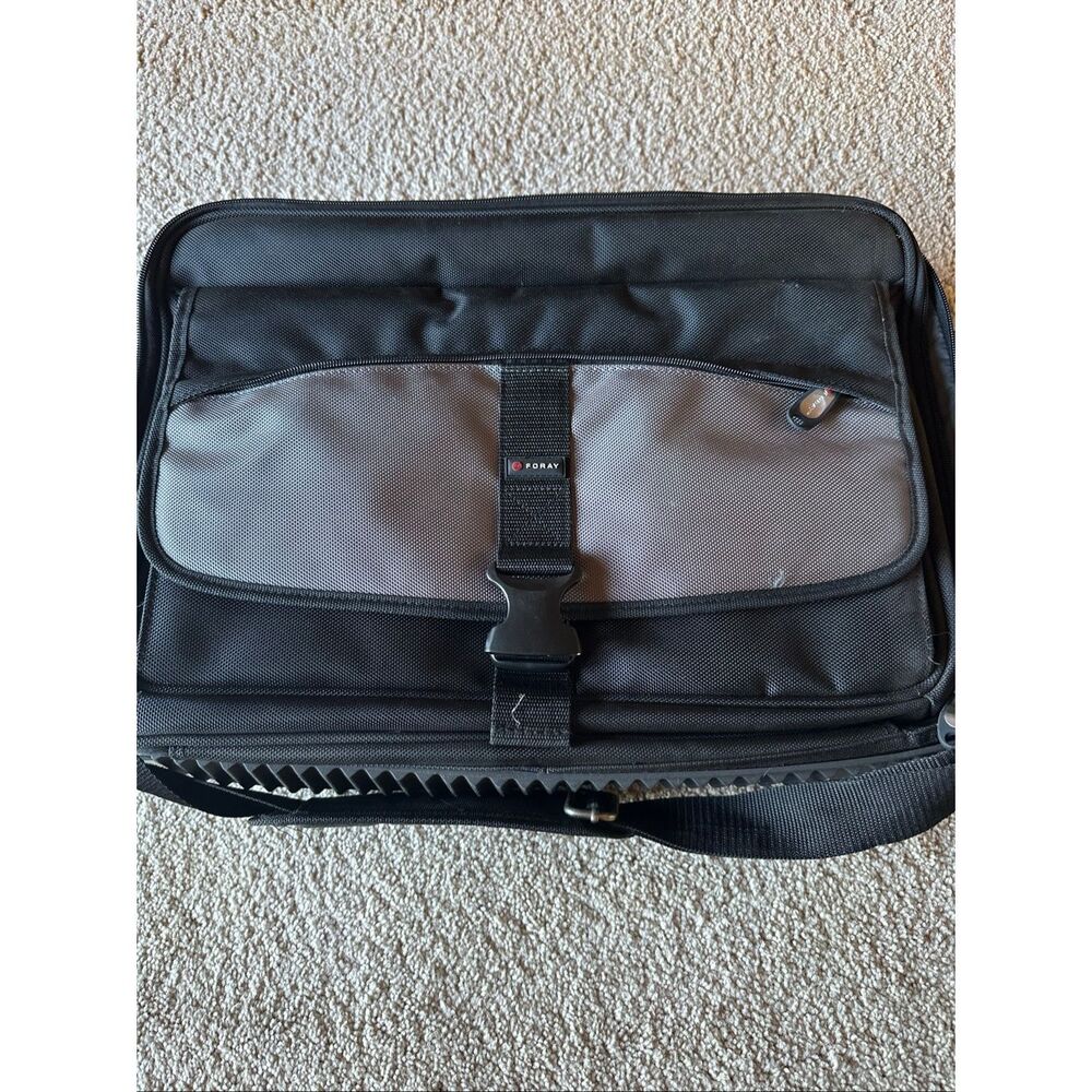 Foray briefcase